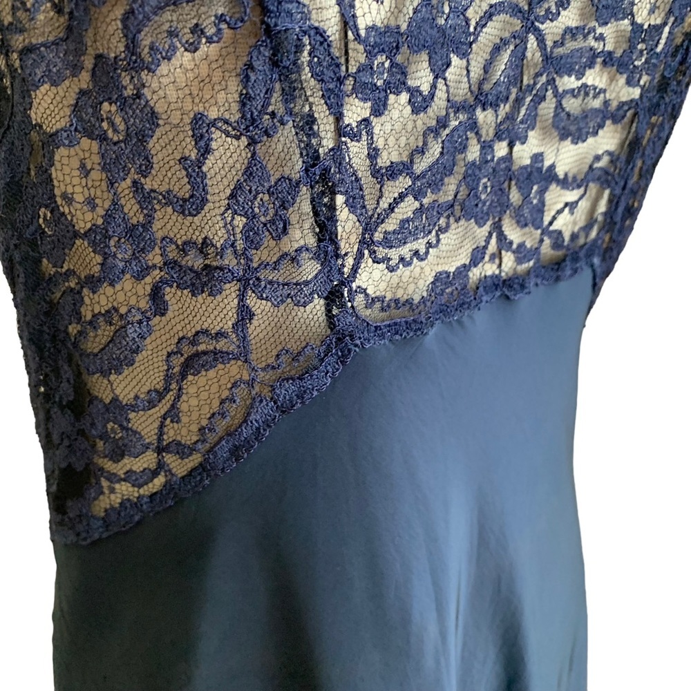 Vintage 30s 40s Navy Lace Slip Lingerie Boudouir Peignoir - Picture 7 of 11